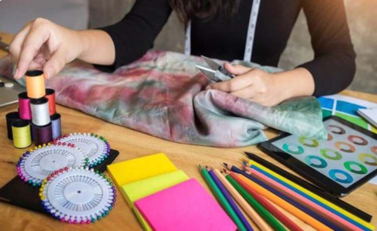 طراح پارچه دکوراتیو