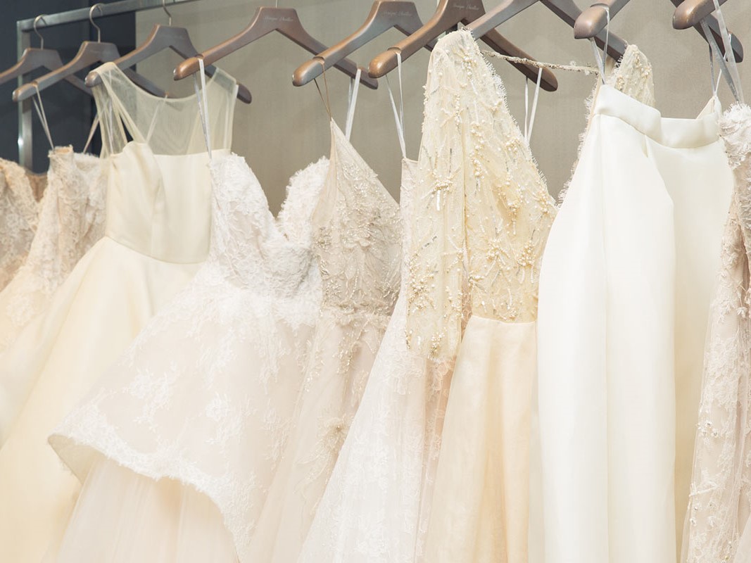 پارچه لباس عروس ؛ بررسی انواع پارچه های مناسب لباس عروس