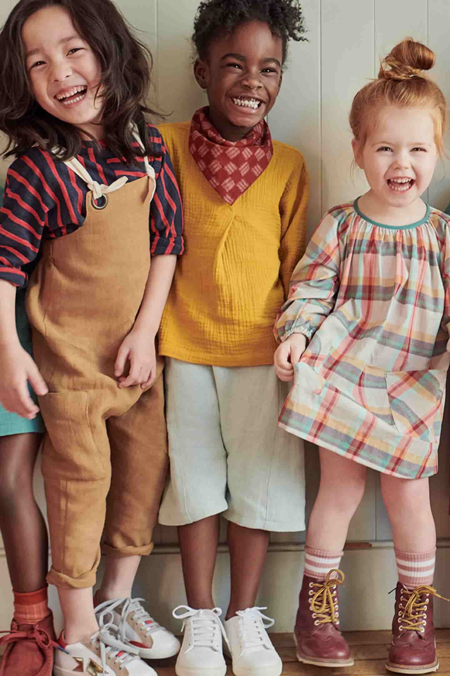 راهنمای کامل خرید لباس و پارچه مناسب کودک ( پارچه‌های مناسب کودکان )
