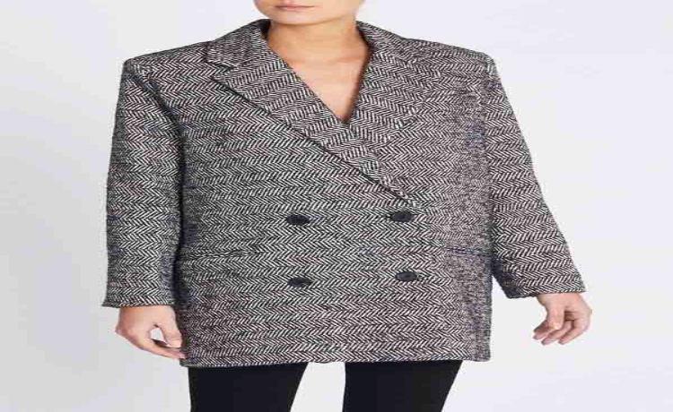 پالتوی چهار دکمه