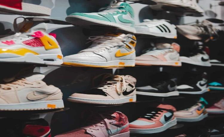 راهنمای خرید کفش کتانی و نکات مهم برای خرید کتانی مناسب