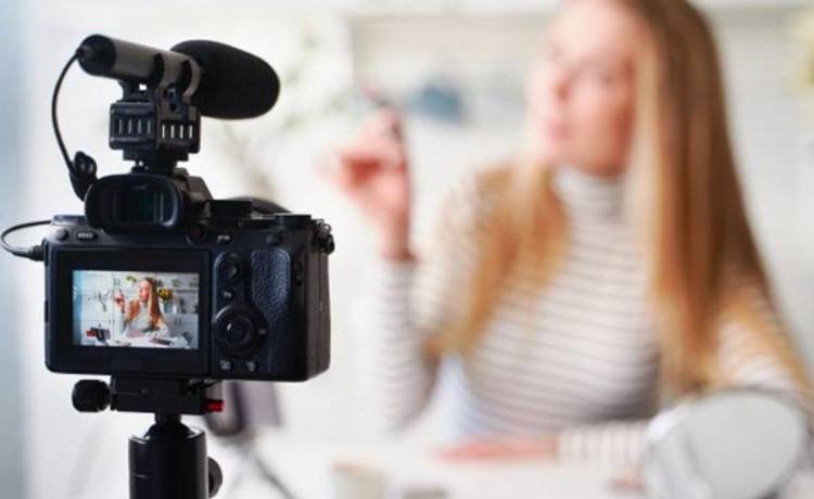 10 نمونه متن تبلیغاتی برای جذب مشتری لباس فروش زنانه