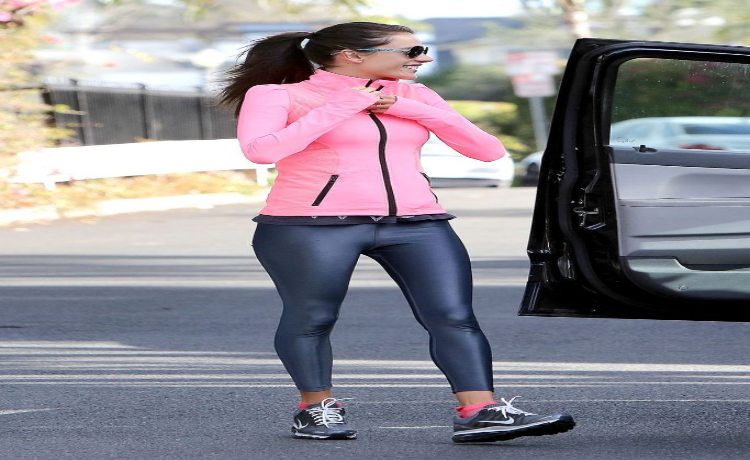 تیپ اسپرت زنانه با انواع کفش