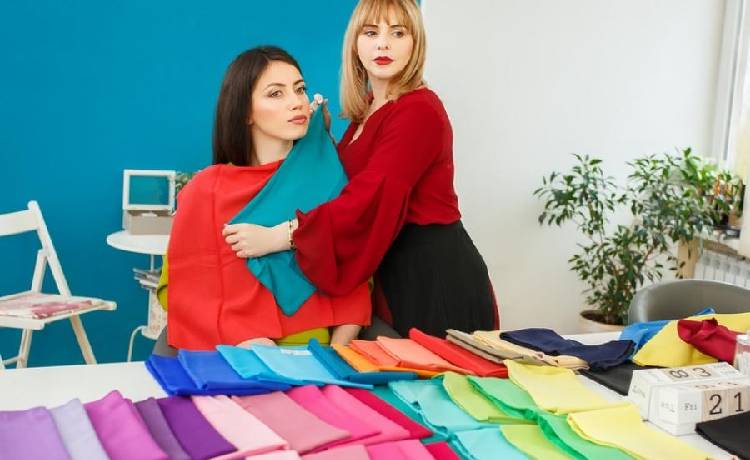 رنگ لباس برای پوست سفید زنانه