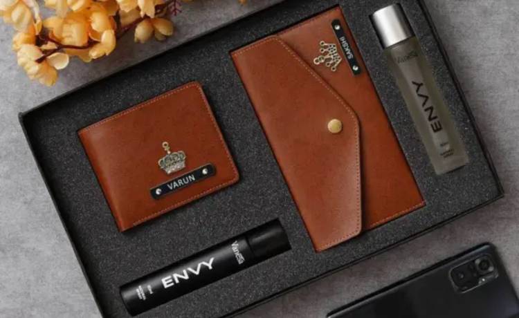 چرا ست چرم هدیهای مناسب برای کادو دادن به آقایان است؟