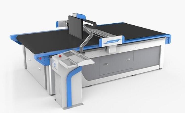 دستگاه برش پارچه اتوماتیک