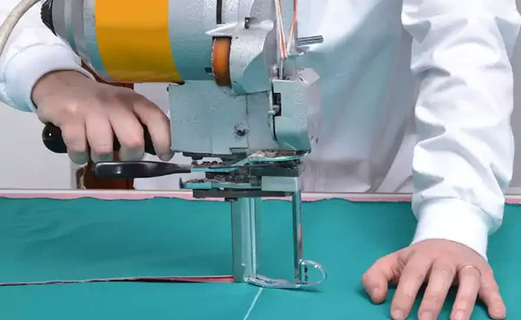 دستگاه برش پارچه مدل تیغه نواری