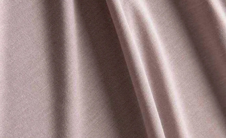 پارچه تنسل چیست؟ (راهنمای جامع انواع آن، کاربرد و نگهداری)