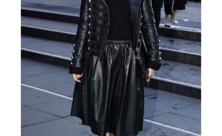 کت و دامن چرمی