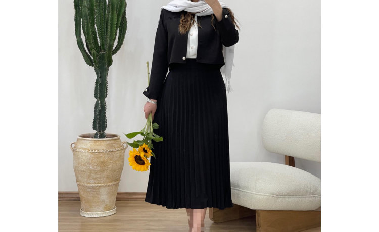 کت کوتاه با دامن پلیسه