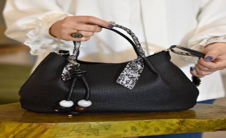 روسری اسکارف چیست اسکارف مربعی