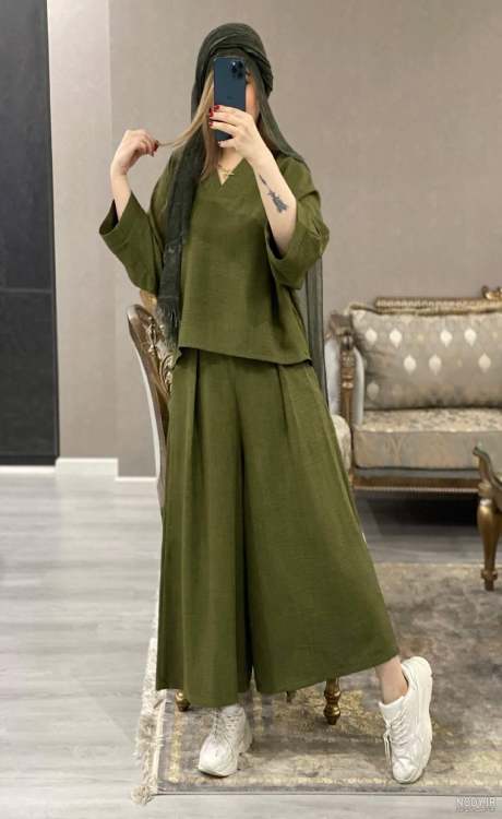 دامن شلواری رو با چی ست کنیم؟ دامن شلواری با کتانی