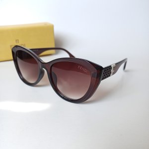 خرید آنلاین عینک آفتابی زنانه فندی Fendi فریم پروانه ای 